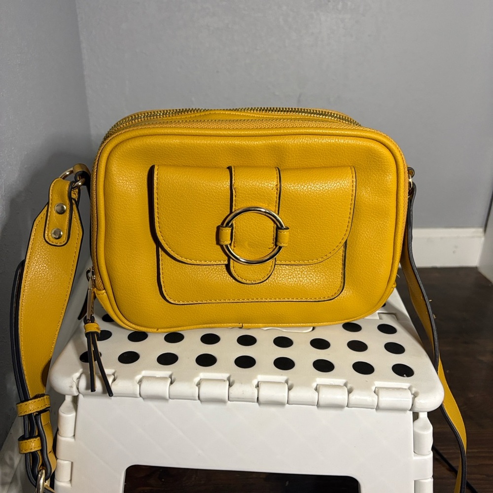 Lulu's Mustard Yellow Crossbody Bag